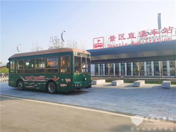 助创5A景点 银隆仿古铛铛车成唐山新晋“网红”