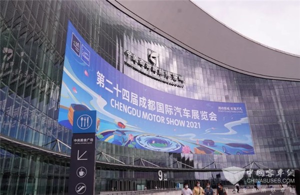 成都车展进行时 南京依维柯这些明星车型等您来鉴