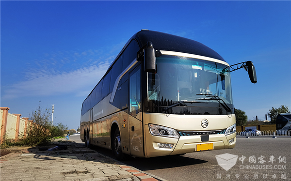 车型品鉴|顺应旅游市场新趋势 金旅13米3轴新凯歌面面观