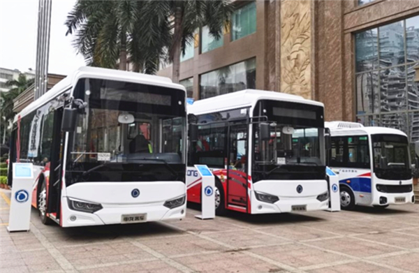 较同类车型减重800公斤! 广西申龙全铝微循环城市电动公交车重磅上市
