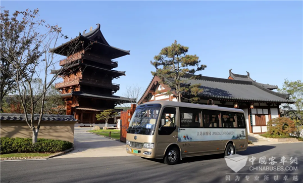 定位高端、驾驭美好 宇通T7E上线江苏园博园景区