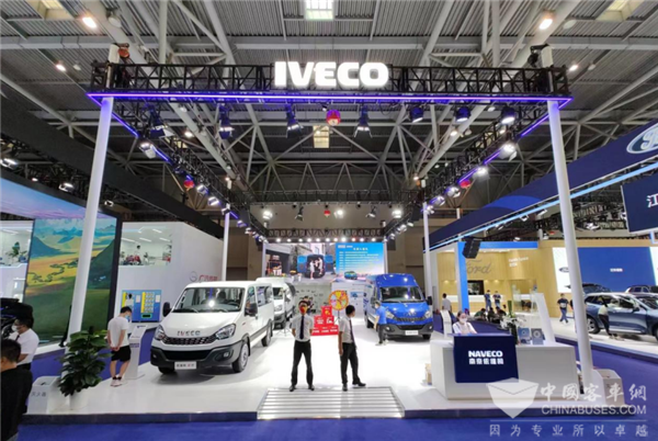 累计成交32台 2022重庆车展南京依维柯强势吸粉