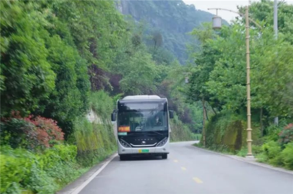 致富、民生一把抓! 宇通助力云南昭通实现城乡交通一体化