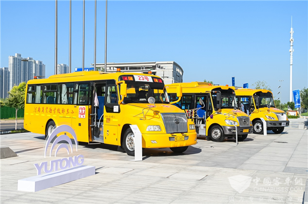 从空白到引领 中国校车走过十年不凡路