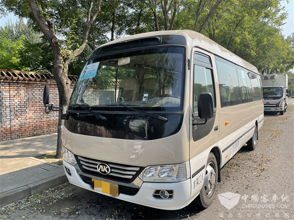 携手共赴品质通勤 20年驾龄老司机点赞安凯宝斯通