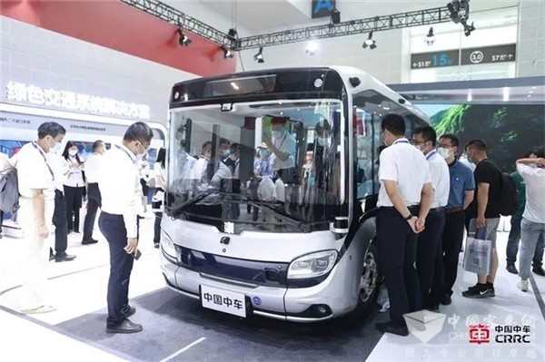 智创未来！中国中车无人驾驶微循环巴士小V重磅发布！