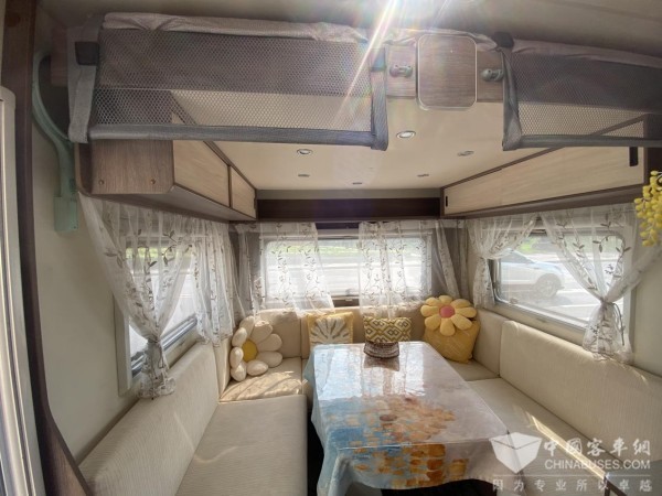 依维柯房车 自媒体博主 旅行