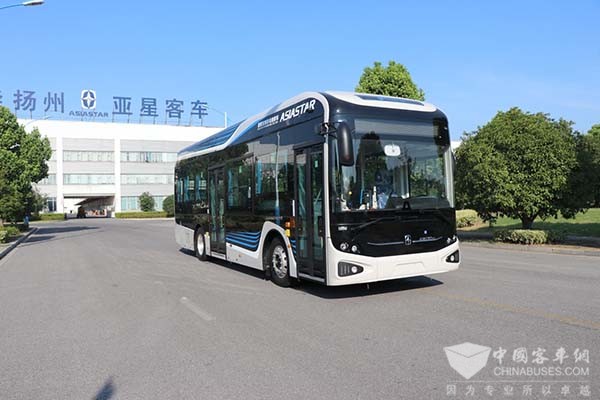 亚星客车 氢燃料公交车 山东潍坊