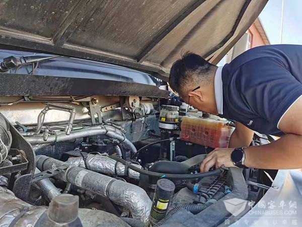 宇通客车 服务团队 暑期校车服务活动