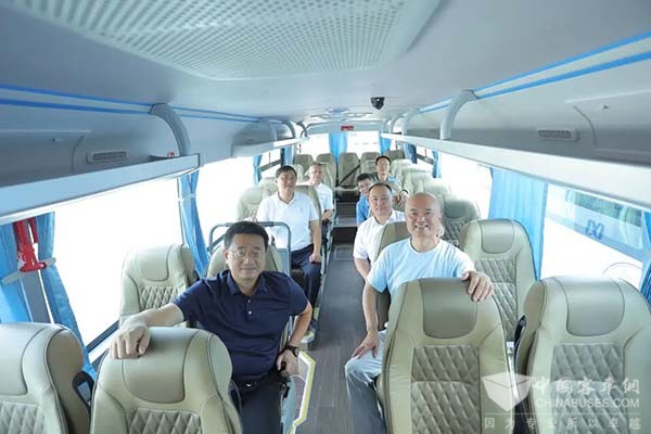 金龙客车 姚明集团 捐赠厦门大学