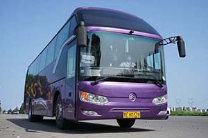 金旅客车用高品质和高可靠性 成为大庆油田通勤服务保障