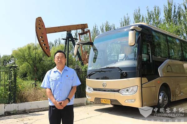 金旅客车 大庆油田 通勤服务保障