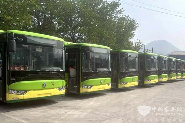 亚星客车 纯电动公交车 绿色文旅事业