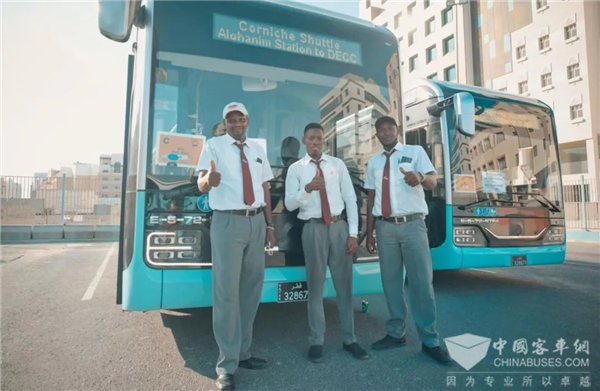 宇通海外团队：扎根卡塔尔，在沙漠上长出“绿洲”