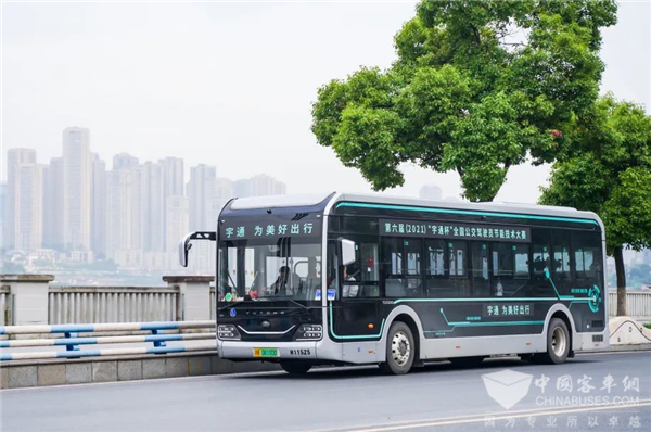 宇通客车获搜狐商用车“2022钜轮奖”2项年度大奖!