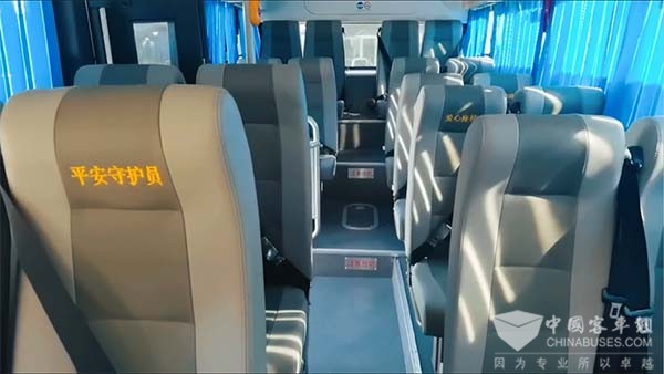 吉利星际客车 公交微循环 纯电动客车