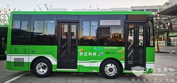 吉利星际客车 公交微循环 纯电动客车