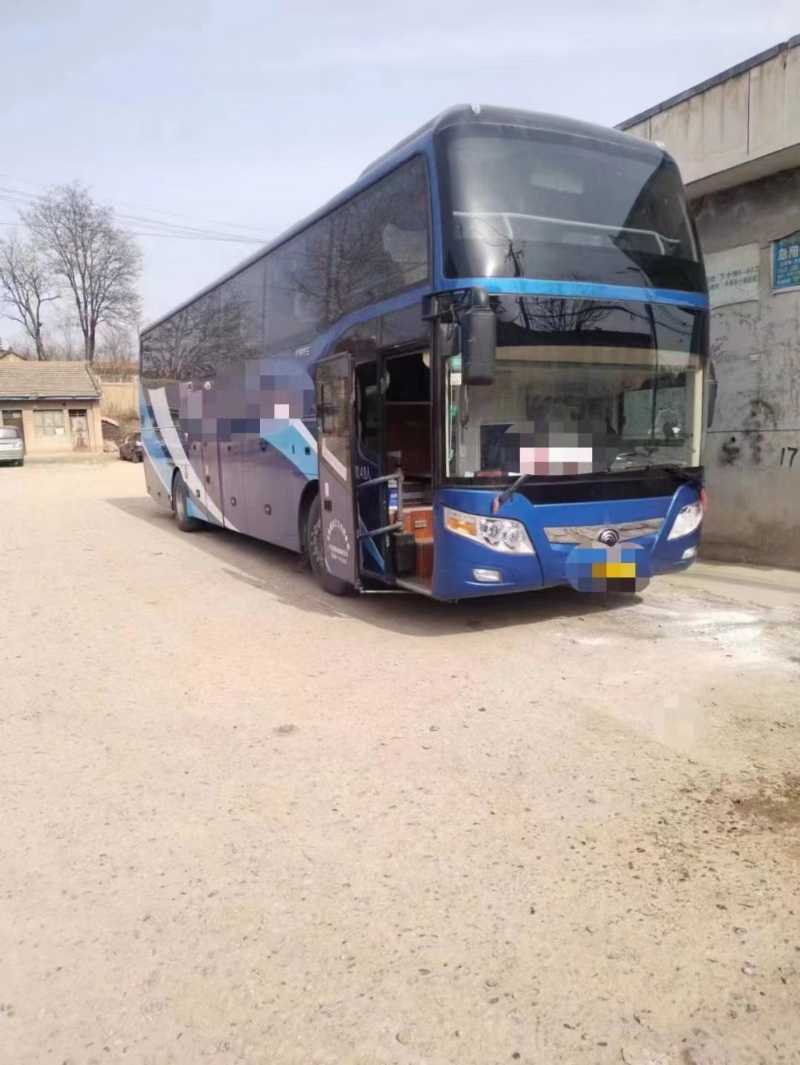 2016年9月 49座包提双档宇通6126气囊车