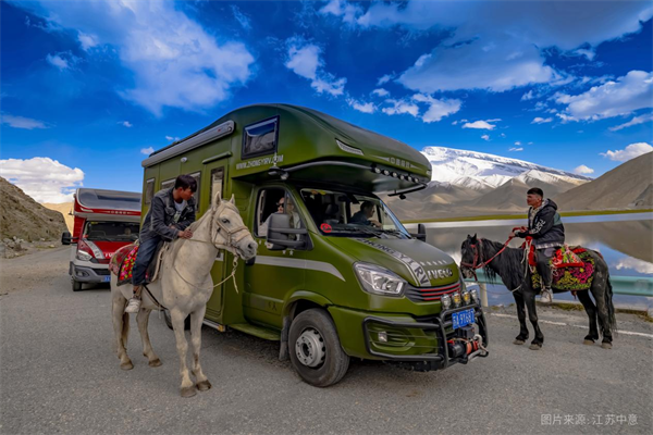 情人节带上心爱的女孩 依维柯帮你实现浪漫“巧心思”