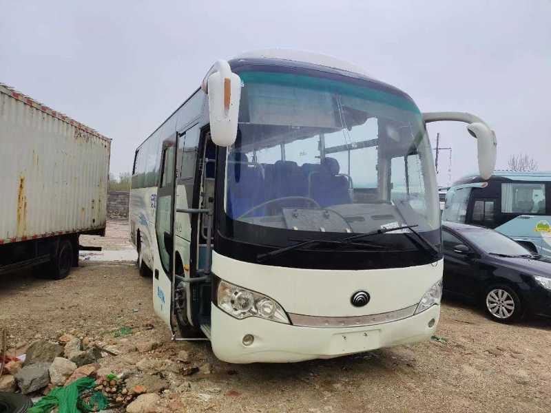 2014年8月 39座六缸玉柴宇通6888型客车