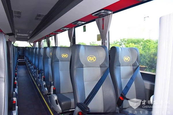 安凯客车 A9 高端客运 旅游市场