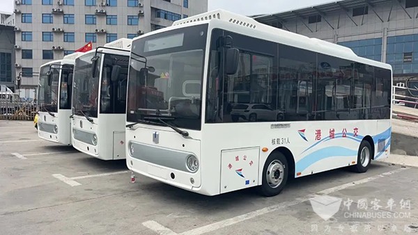 吉利星际客车 纯电动 城市客车 港城公交