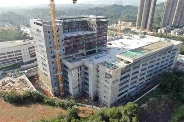 增加车位千余个！深圳市两大智能化高层立体公交车场即将投用