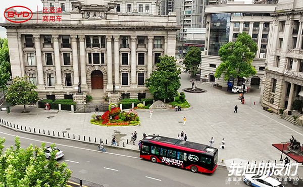 比亚迪商务车 纯电动 公交车 B10 武汉公交