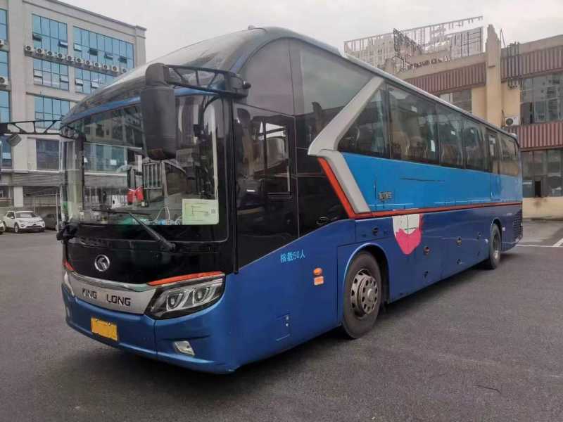 同款4台12米可提双档50座国五大金龙6127双开门暖气车