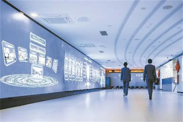 让城市通勤像社区散步一样方便 成都公交有了一个“智慧大脑” 