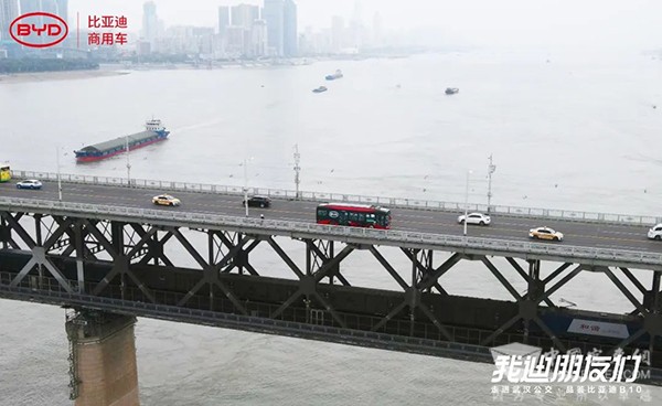比亚迪商用车 B10 纯电动客车 武汉公交