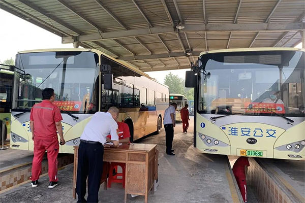 淮安公交全力“六心”护航 “幸福公交”将全力以赴助力高考