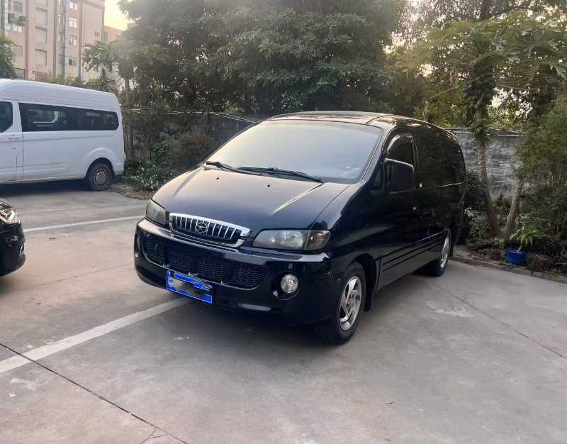 2013年5月 国四7座蓝牌江淮瑞风商务车