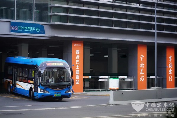 成都公交集团 公交 地铁 接驳线调停 巴士换乘站