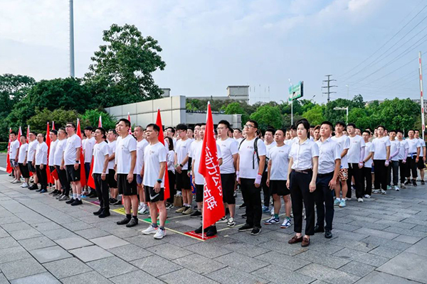 庆祝建党102周年 中车电动举办公司成立十六周年欢乐跑活动