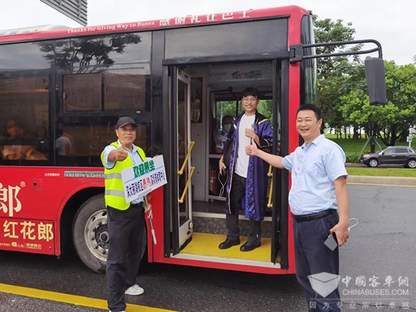 深圳巴士集团 量身定制 直达专车 深圳大学