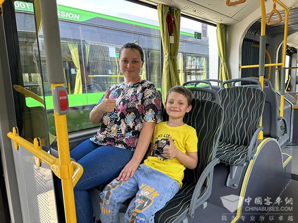 宇通客车 哈萨克斯坦 18米纯电动 新能源客车