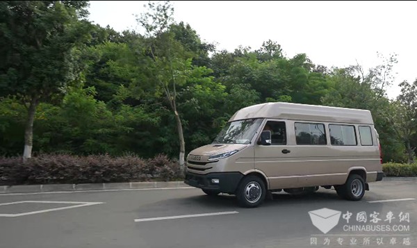 南京依维柯 全新得意 26年 老车主 朱险峰