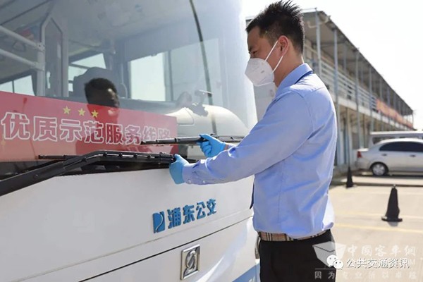 夏季 防暑降温 安全行车 做好预防