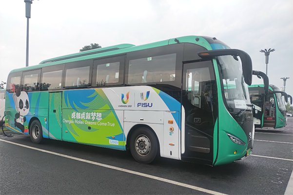 彰显中华文化底蕴 格力钛新能源公交受大运会选手追捧