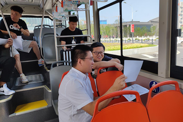 解决公交出行需求 苏州公交赴南京大学苏州校区组织试乘活动