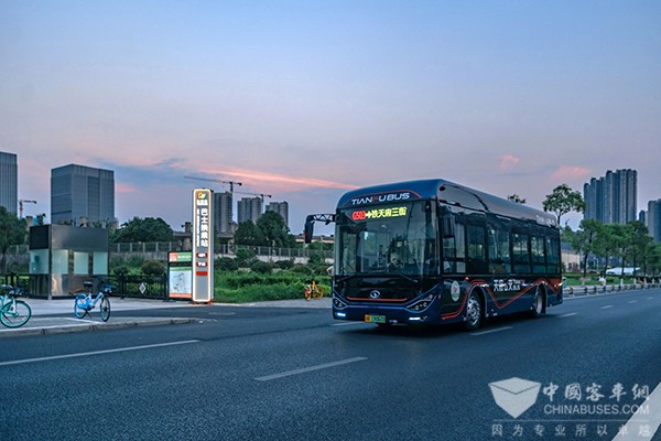 成都公交集团 大运会 交通保障 智慧蓉城 新能源公交车