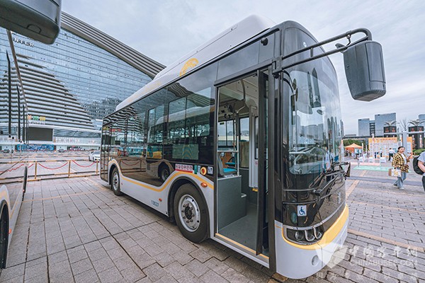 成都公交集团 大运会 交通保障 智慧蓉城 新能源公交车