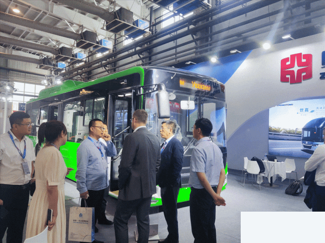 中通客车 东北亚 博览会 天然气公交 旅团客车