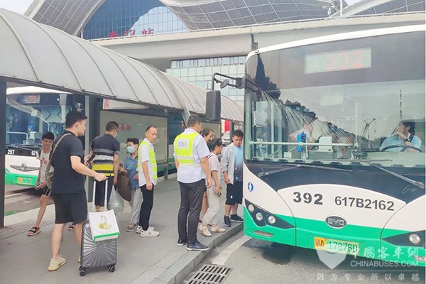 武汉公交集团 返校学子 公交出行 加密车次