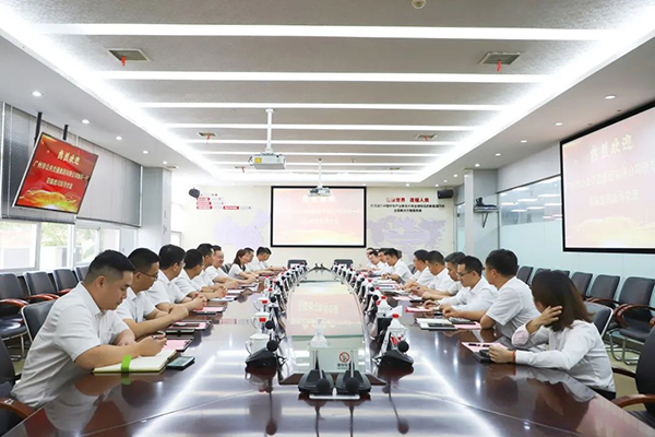 未来将围绕七方面展开合作 中车电动与广州公交完成签约