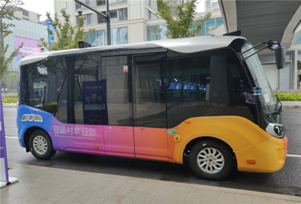 央视聚焦 亚运赛场乘金旅自动驾驶接驳车是怎样的体验？