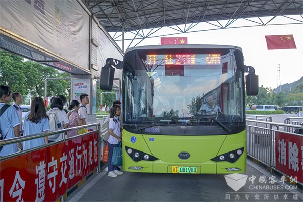 中山公交集团 中秋国庆长假 客运高峰 公交线路 正常营运