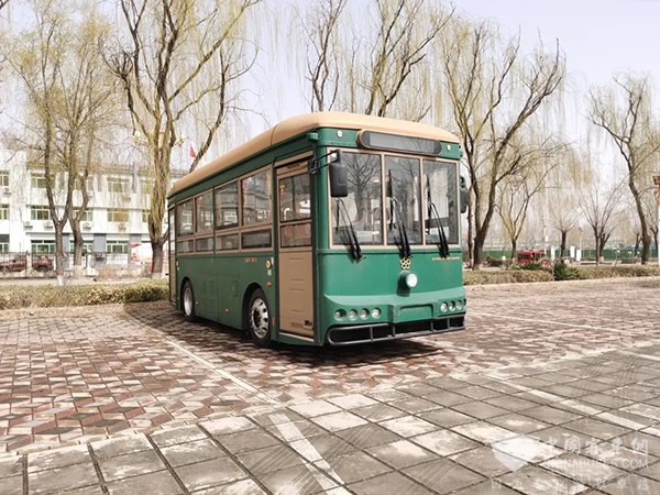 格力钛新能源 欣赏 不同地方 最美秋色 陪伴你左右