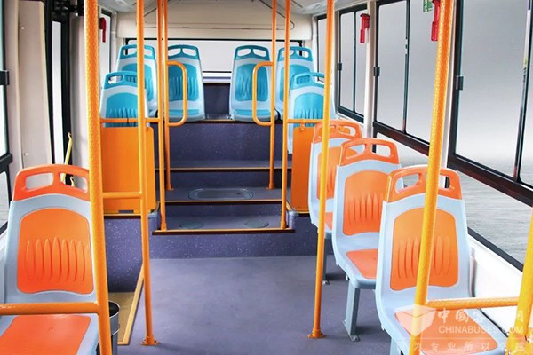 格力钛新能源 欣赏 不同地方 最美秋色 陪伴你左右